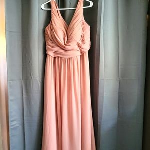 CLASSIC CHIFFON V-NECK BRIDESMAID DRESSStyle 8932
